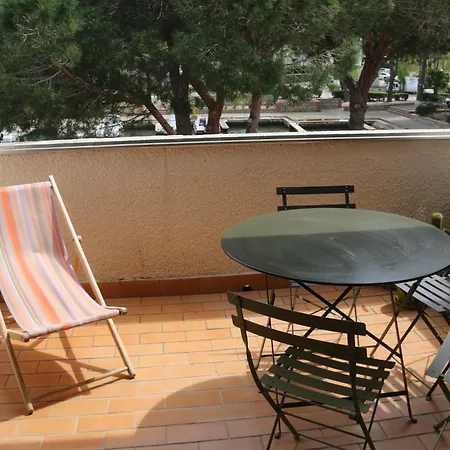 Les Capellans, Port D'attache * Saint-Cyprien (Pyrenees-Orientales)
