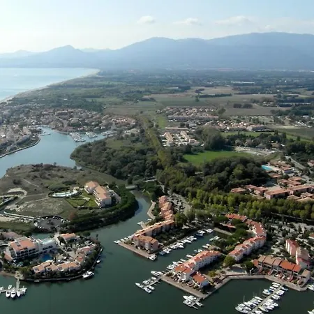 Les Capellans, Port D'attache Lejlighed *